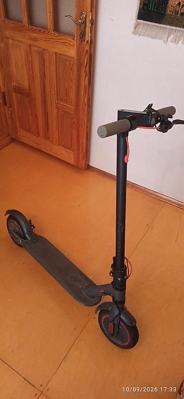 electric guitar: İşlənmiş Elektrik samokat 8", 251 - 350 Vt, 26 - 35 km/s, Ödənişli çatdırılma — 3