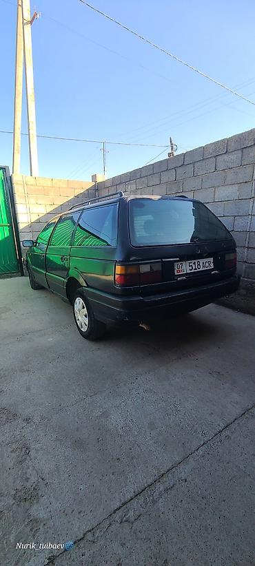 авто европа: Volkswagen Passat Variant: 1988 г., 1.8 л, Механика, Бензин, Универсал — 4