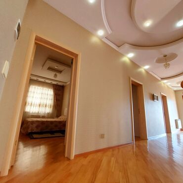 Həyət evləri və villaların satışı: Mehdiabad 5 otaqlı, 350 kv. m, Kredit yoxdur, Yeni təmirli — 30