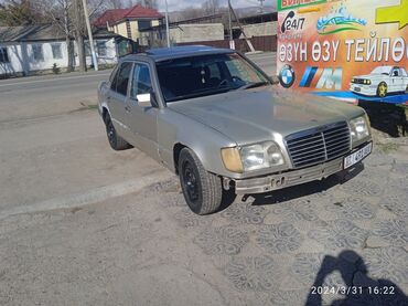 124 салон: Mercedes-Benz E 230: 1988 г., 2.3 л, Механика, Бензин, Седан