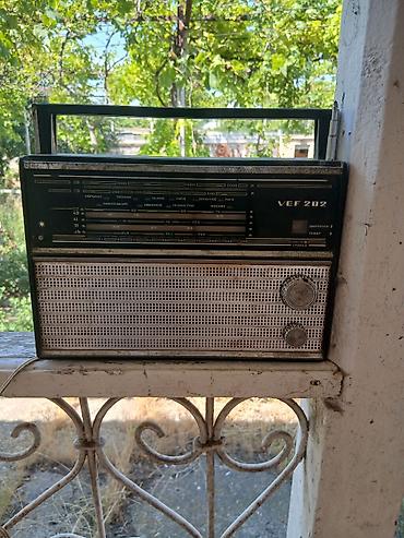kohnə dollar: Satılır: Köhnə kolleksiya əşyaları dəsti 1) VEF 202 portativ radio - — 7