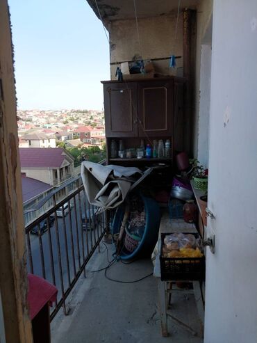 Uzunmüddətli kirayə mənzillər: Qaraçuxur qəsəbəsində 146 nömrəli tam orta məktəbin yaxınlığında — 9