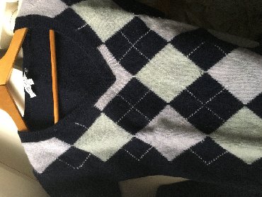 Women's Sweaters, Cardigans: Prodajem ocuvan vuneni dzemper na romboide u college stilu.Dzemper je