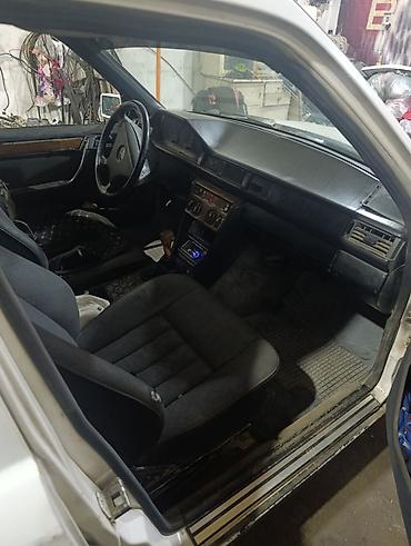 x class: Mercedes-Benz W124: 1987 г., Механика, Универсал — 1