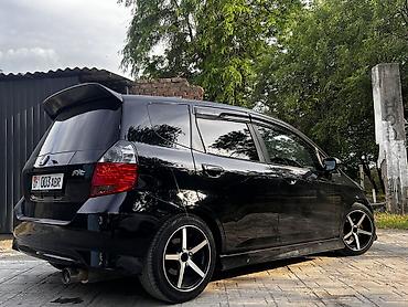 мозги фит: Honda Fit: 2003 г., 1.5 л, Бензин, Хэтчбэк — 5