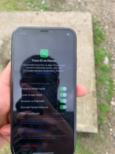 telfon ikinci el: IPhone 11, 64 GB, Qara, Face ID, Simsiz şarj