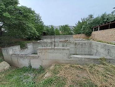 Продажа коттеджей и домов: Продаётся в центре Кенеша ориентир авторынок 10сотокс красной книгой — 11