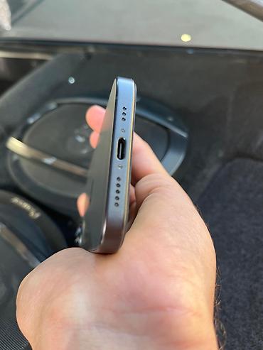 ayfon x8: IPhone 16 — 2