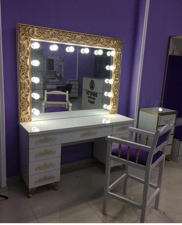 Салонные столы: Новый, Стол для макияжа, С зеркалом