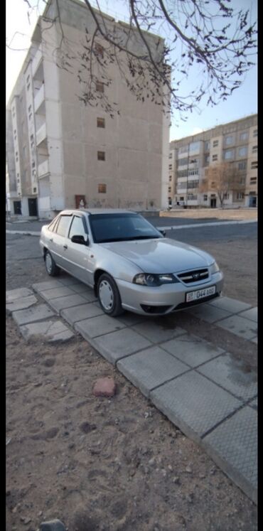 Daewoo: Daewoo Nexia: 2011 г., 1.5 л, Механика, Бензин, Седан