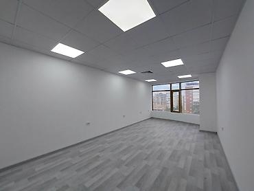 red centr: Сдаю The entire office: Сдаю Банковское отделение, Колл-центр, Нотариус, 450 м², В бизнес центре, С ремонтом, 1 линия, С отдельным входом, С отдельным сан узлом — 9