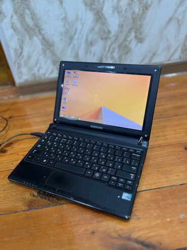 Digər noutbuklar və netbuklar: Samsung netbuk tam işlek heç bir broblemı yoxdu sadece zaryatka 10 — 1