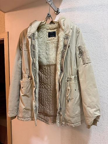 suni kurk: Bej rəngli qadın qış parka-kurtka - Rəng: açıq bej - Stil: kapüşonlu — 1