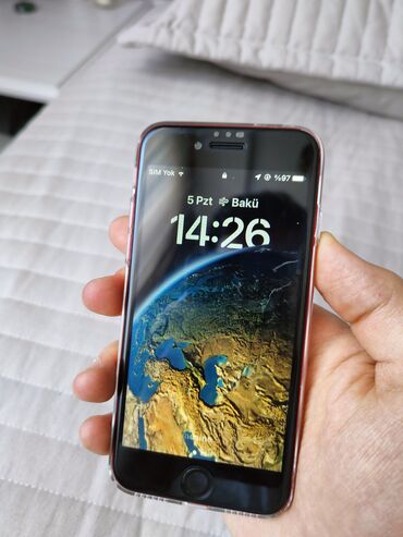 Apple iPhone: IPhone 8, 64 GB, Qırmızı, Barmaq izi — 1