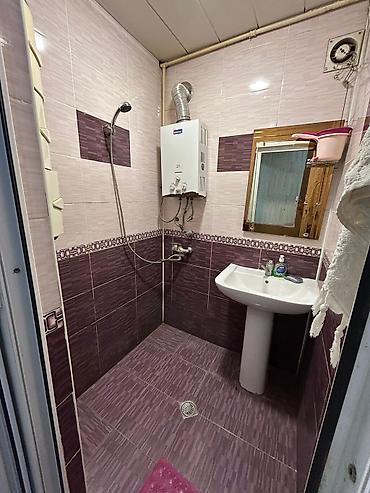 Uzunmüddətli kirayə mənzillər: 3 otaqlı mənzil – geniş eyvanlı - Planlaşdırma: uzun dəhlizli, 3 ayrı — 2