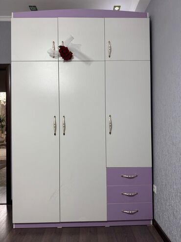прикроватные тумбочки трансформеры: Уктоочу бөлмө гарнитуру, Колдонулган, Шкаф, түсү - Ак