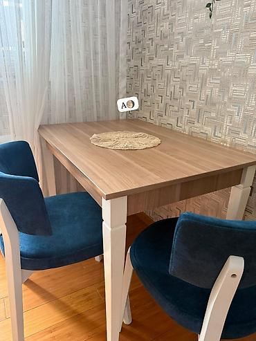 AYGUN 🌖 185 azn Masa 2 ədəd Stulla satılır.ünvan Yeni Gunesli D