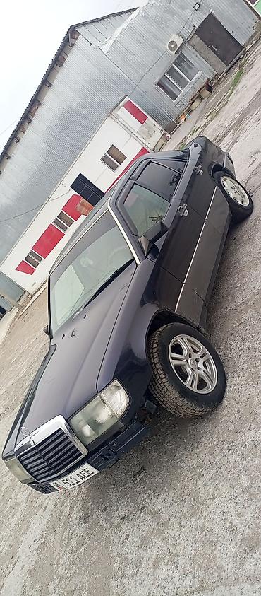 Унаа сатуу: Mercedes-Benz W124: 1991 г., 2.3 л, Кол менен иштөөчү, Бензин, Седан — 2