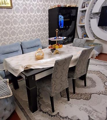 pufik stol: Qonaq otağı üçün mebel dəsti Tərkibi: - Geniş yemək masası — 2