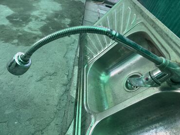 пьедесталом раковина с: Кухонная мойка из нержавеющей стали с крылом, двойной чашей и