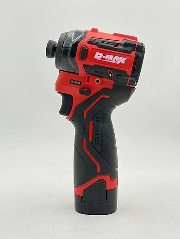 force 142: Аккумуляторный бесщёточный ударный гайковёрт D-MAX DMAX20010 — 3