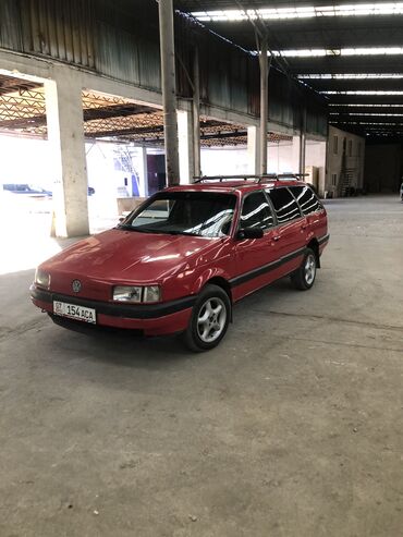snimu 1 komnatnuju kvartiru: Volkswagen Passat: 1991 г., 1.8 л, Механика, Бензин, Универсал