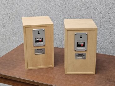 Zvučnici i stereo sistemi: Magnat dvosistemske bookshelf zvučničke kutije - Brend: Magnat (logo — 8