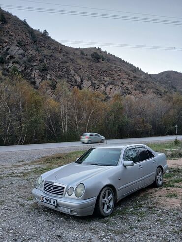 Mercedes-Benz: Mercedes-Benz E-Class: 1997 г., 2.3 л, Механика, Бензин, Седан