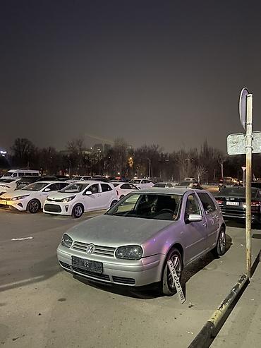 Volkswagen: Volkswagen Golf: 2003 г., 2 л, Механика, Бензин, Хэтчбэк — 6