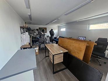 под автосалон: Автосалон, С участком, 2 м²,Действующий, Частично с оборудованием — 8
