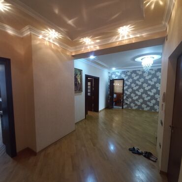 masazır bina evləri: 28 мая, 3 комнаты, Новостройка, м. 28 мая, 161 м²