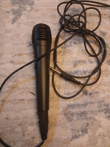 беспроводной микрофон для караоке: Mikrafon az işlenib