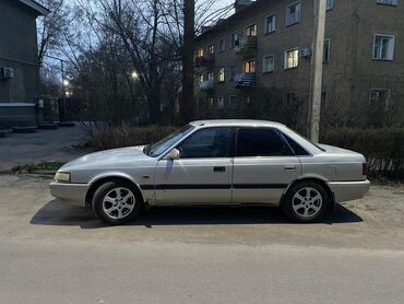 Mazda: Mazda 626: 1989 г., 2 л, Механика, Газ, Седан