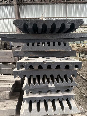 Другое оборудование для производства: Литейный завод, литье высококачественной высокомарганцовистой стали — 45