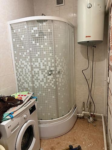 аквариум угловой: Душевая кабина Полукруглая — 1