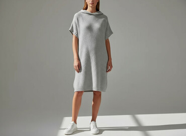 jakie sukienki dla 70 latki: Women`s dress, size S