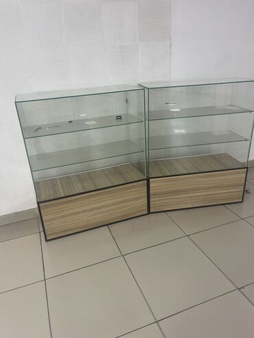 Витрины: Витрины стеллажи — 5