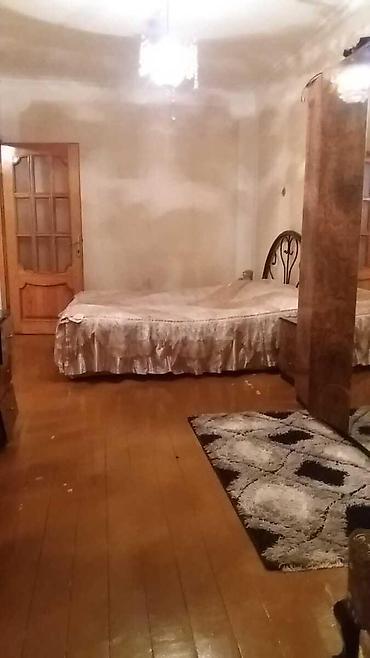 heyet evi bine: Bakı, 8-ci kilometr, 5 otaqlı, Köhnə tikili, m. Xalqlar Dostluğu, 120 kv. m — 7