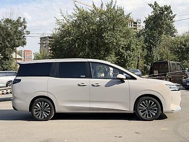 roewe e5: JAC : 2026 г., Электромобиль, Минивэн — 6