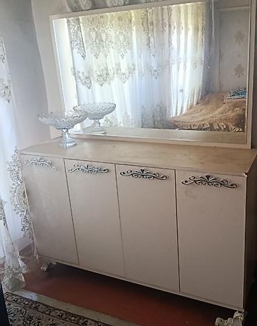 комод в спальню: Yataq və qonaq otağı üçün dəst mebel - Rəng: açıq krem/ağ tonlarda — 1
