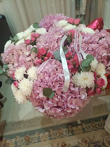 flowers: Большая цветочная композиция в шляпной коробке Liana Flowers. Состав — 2