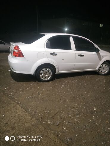 Chevrolet: Chevrolet Aveo: 2009 г., 1.2 л, Механика, Бензин