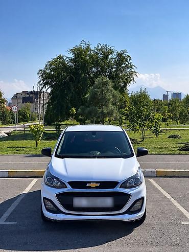 бампер задний ист: Chevrolet Spark: 2018 г., 1 л, Автомат, Бензин, Хэтчбэк — 1