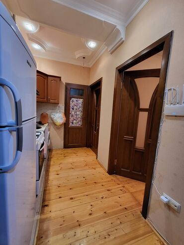 Uzunmüddətli kirayə mənzillər: Xalqlar Dostluğu 251 saylı məktəbin yaninda, 16/4 cü mərtəbəsi 2 otaqa — 4