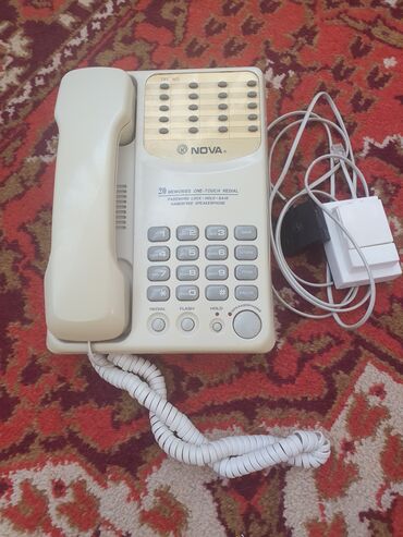 перчатки для телефона: Телефон для офиса, жилого помещения, работает, в хорошем состоянии