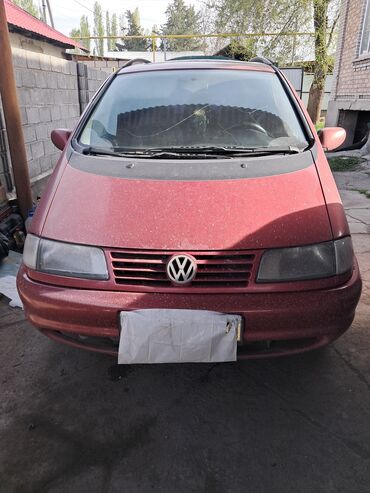 машина малинкий: Volkswagen Sharan: 1995 г., 2 л, Механика, Бензин, Минивэн