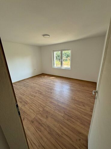Kuće na prodaju: Kompletno renovirana kuća 80m2 Sivac, ul. Savska 9 Cena 38.000e — 12