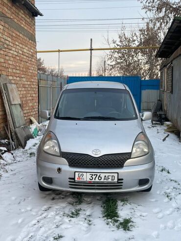 продажа аварийных авто: Toyota Yaris Verso: 1999 г., 1.5 л, Механика, Бензин, Универсал