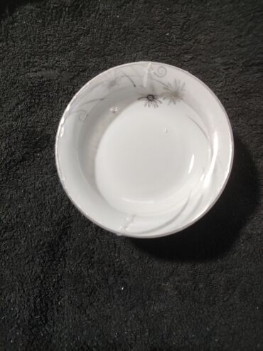 Наборы посуды: Продаю новый столово-чайный сервиз на 6 персон. Произведен в Иране на — 7