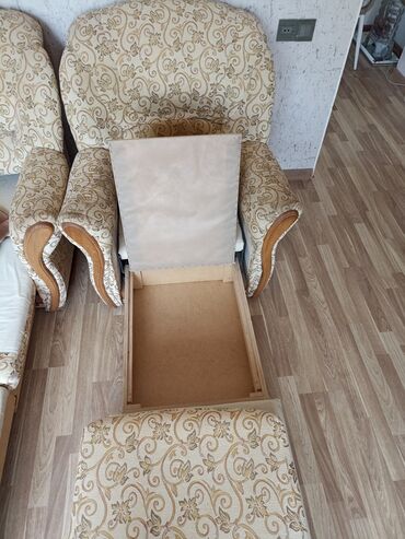 Divan və kreslo dəstləri: Klassik divan, Divan — 17